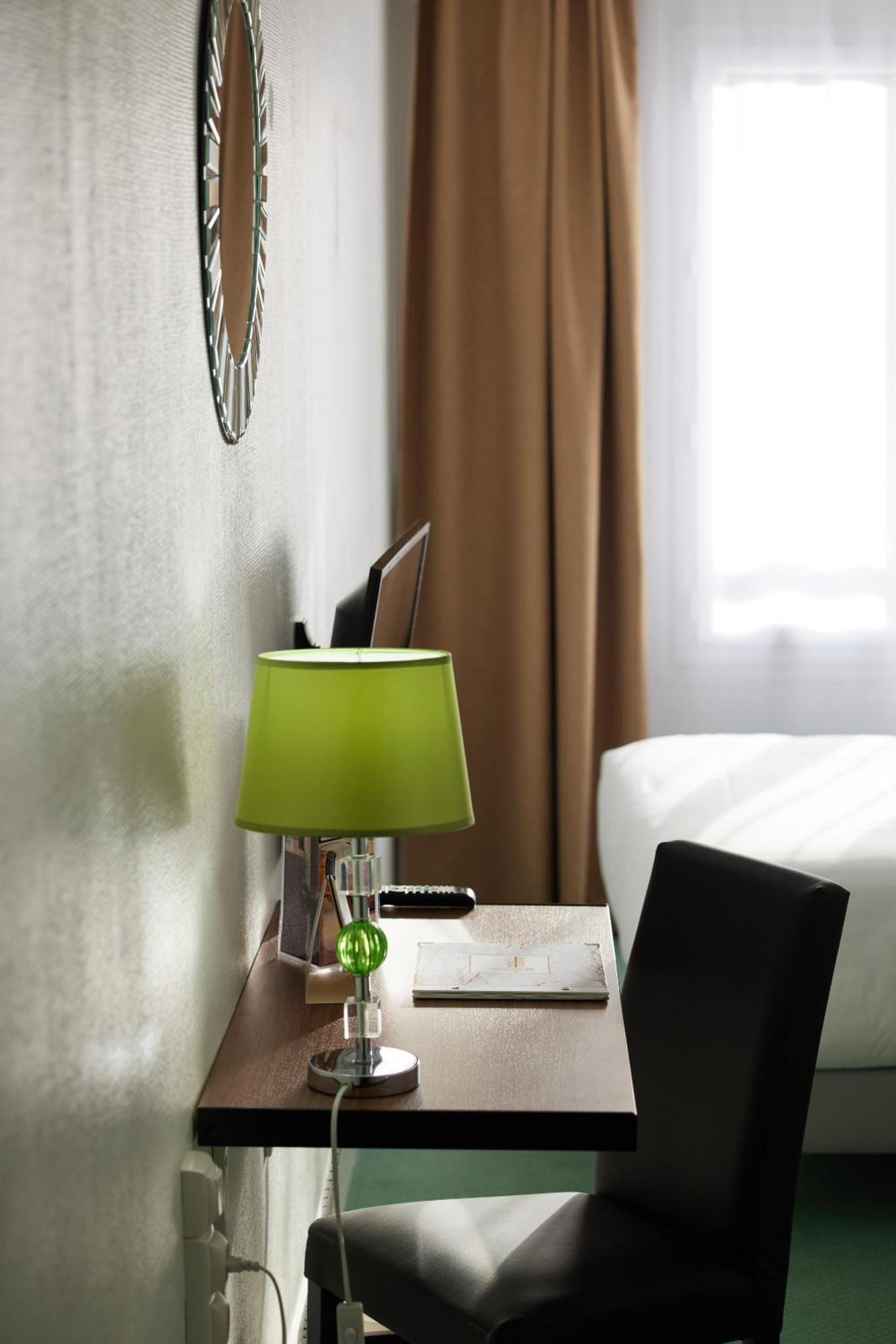 Hotel Le Beffroi Dreux Eksteriør billede