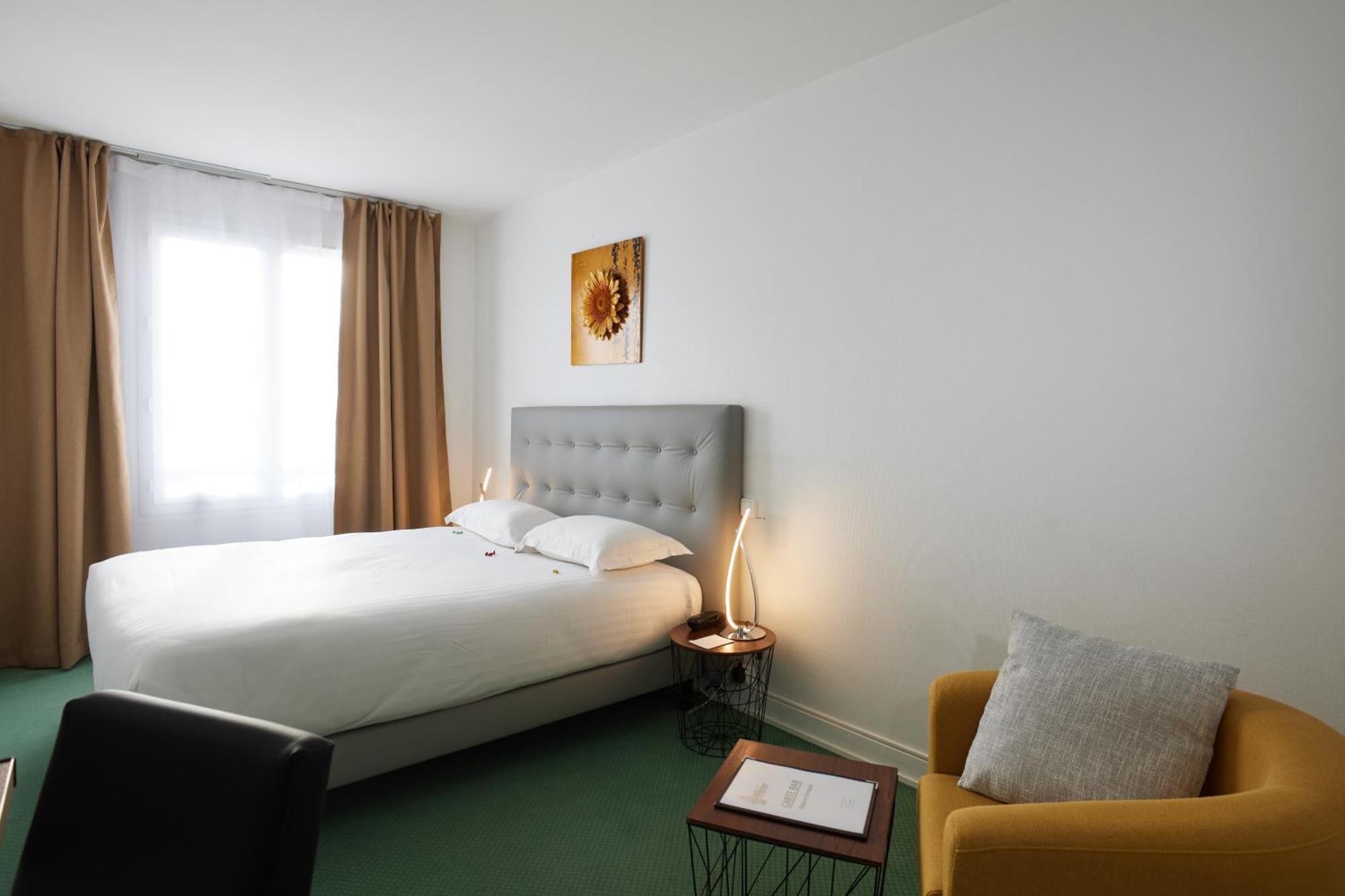 Hotel Le Beffroi Dreux Eksteriør billede