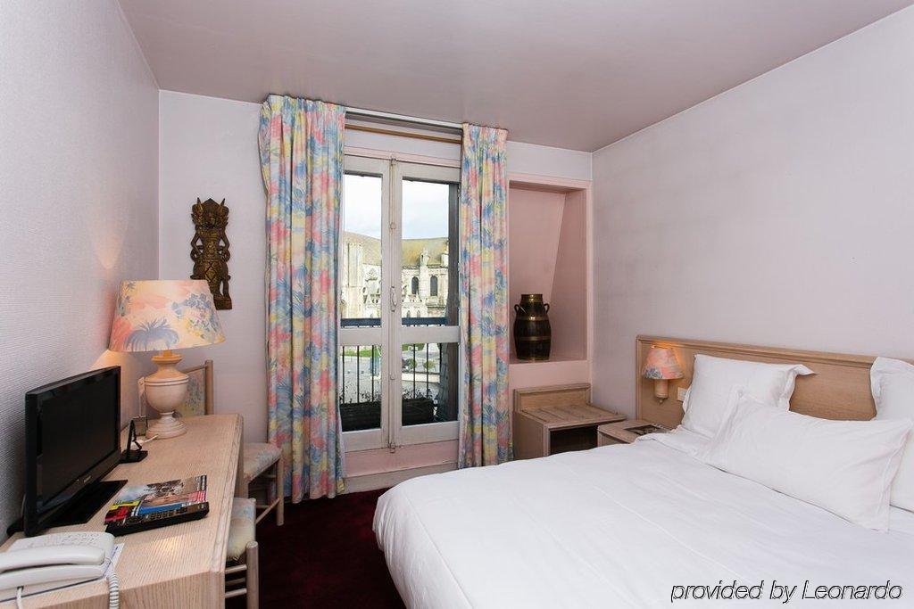 Hotel Le Beffroi Dreux Eksteriør billede